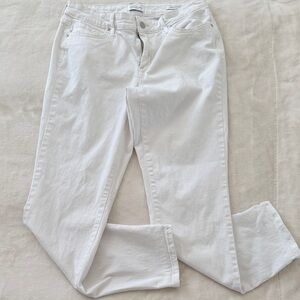 Jessica Simpson Women's Relaxed Skinny Crop Jeans